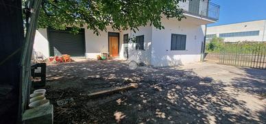 CASA INDIPENDENTE A MONTESARCHIO