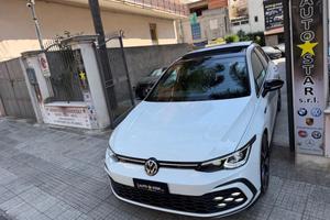 Volkswagen Golf 8 GTI 2.0 TSI 245CV