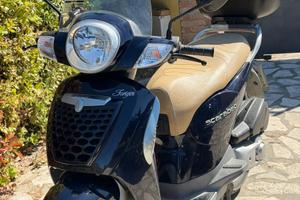 Aprilia Scarabeo 200 ie
