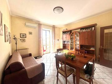 LUMINOSO TRILOCALE CON BALCONE