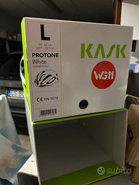 Kask protone