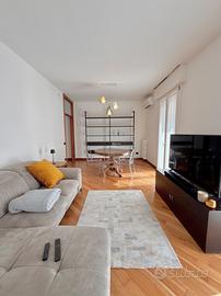 Appartamento appena ristrutturato con posto auto