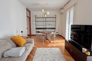 Appartamento appena ristrutturato con posto auto