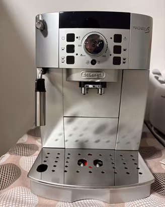 Macchina da Caffè Automatica De’Longhi Magnifica S