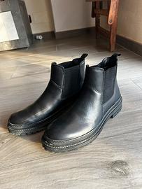 Stivaletti Pelle Nera Bata