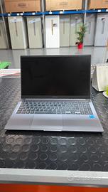 Laptop Galaxy book 4 