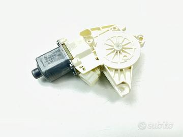 MOTORINO ALZAVETRO ANTERIORE SINISTRO MERCEDES Cla