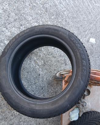 4 gomme invernali Pirelli centrato  205/55 R17