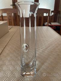 Vaso con placca in argento