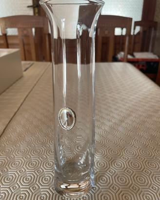 Vaso con placca in argento