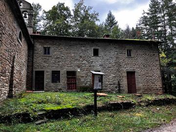 Rustico in sasso a Vallucciole (AR)