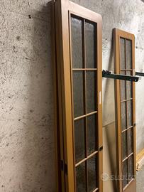 5 porte legno noce [80 x 210] con vetrina inglese.