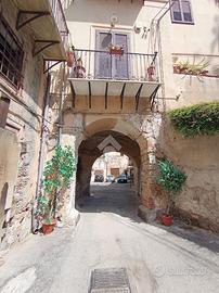 3 LOCALI A PALERMO