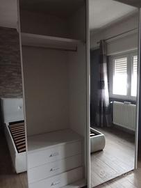Letto matrimoniale + armadio bianco lucido