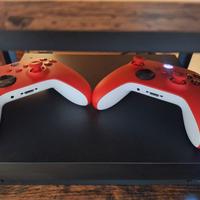 Xbox one x con 2 controller nuovi e giochi 