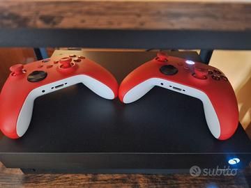Xbox one x con 2 controller nuovi e giochi 