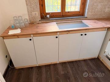 Cucina in legno