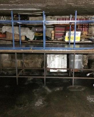 Tavoli da lavoro in ferro
