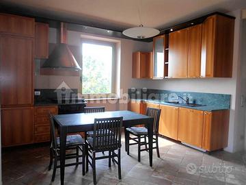 Cucina Urcis Sartoriale in Legno Massello