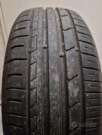 Gomme estive 215/55/17 98H XL soli 5000Km percorsi