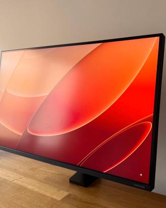 Monitor Samsung 32” 4K UHD – design slim