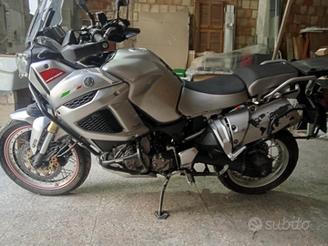 Moto Yamaha super tenere 1200