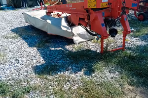 Falciacondizionatrice kuhn fc 313