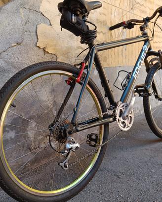 mountain bike Focus in alluminio 8 cambi  nuovo 