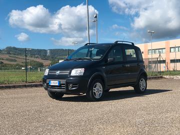 FIAT PANDA. 4x4.