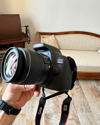 Fotocamera Canon EOS 2000D