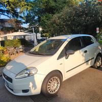FIAT GRANDE PUNTO GPL (Neopatentati)
