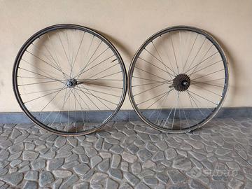 Ruote corsa 28 cerchio Campagnolo
