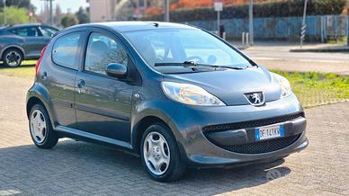 Peugeot 107 1.0 benzina 107.000 mila chilometri 
