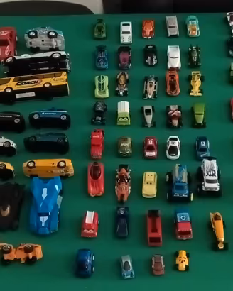Lotto 93 macchinine usate/mezzi vari/Hot Wheels