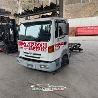 Cabina e ricambi vari Nissan Atleon 2002 3.0 TD