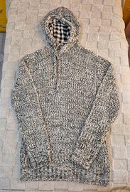 maglione con cappuccio