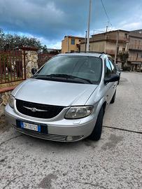 Chrysler Voyager 2.5 diesel 7 posti