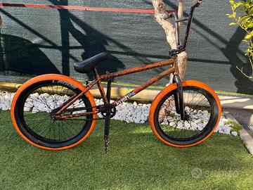 bicicletta bmx