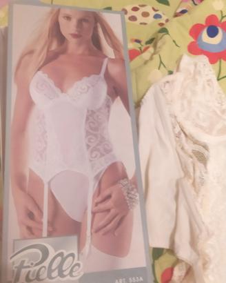 corsetto ,guêpière con abbinate collant taglia 2