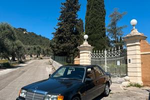 Mercedes-Benz 200E 2.0