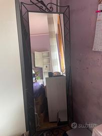 Specchio da terra in ferro battuto