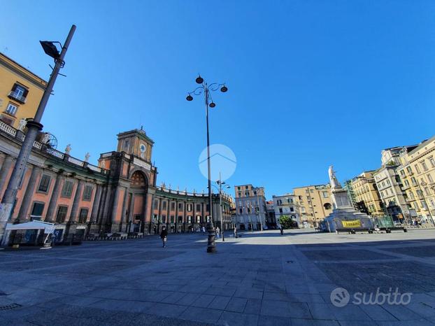 LABORATORIO A NAPOLI