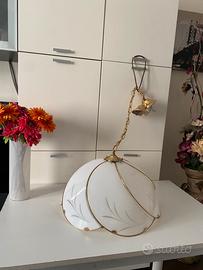 lampadario in vetro e oro