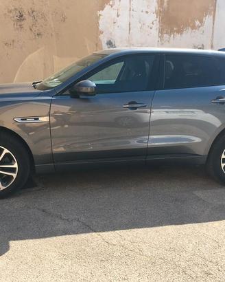 Jaguar F-Pace 2.0 D 240 CV AWD aut. R-Sport