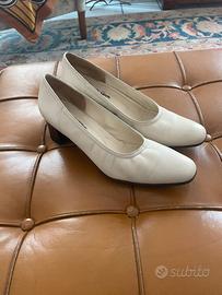 Decolte’e scarpe Cantelli