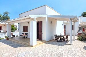 Moderne villette in centro 2 passi dal mare