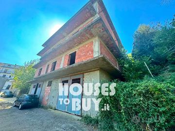 Casa indipendente con terreno