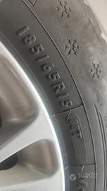 PNEUMATICI INVERNALI DUNLOP 185 65 R 17