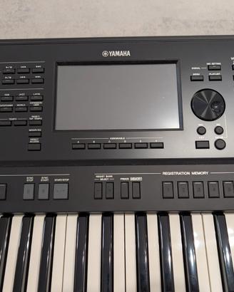 Tastiera musicale digitale Yamaha PSR-SX700