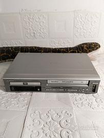 Hitachi stereo argento